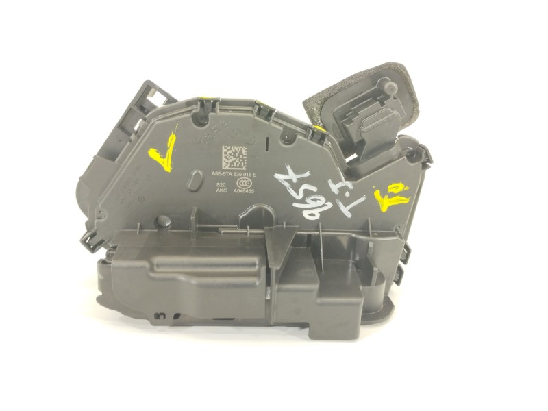 Recambio de cerradura puerta trasera izquierda para volkswagen touran (5t1) advance bmt referencia OEM IAM 5TA839015E 45830180 