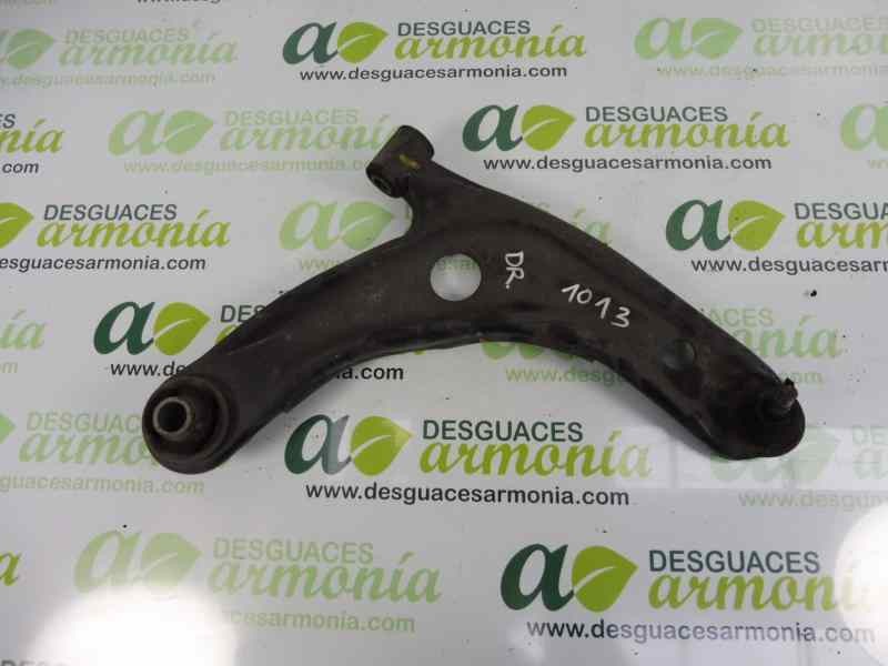 Recambio de brazo suspension inferior delantero derecho para toyota yaris active referencia OEM IAM   