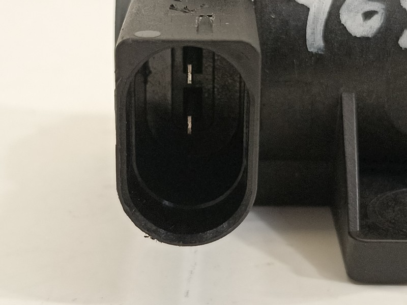 Recambio de valvula aire adicional para volkswagen touran (5t1) advance bmt referencia OEM IAM 1K0906627B  