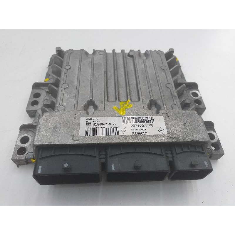 Recambio de centralita motor uce para renault megane iii berlina 5 p dynamique referencia OEM IAM 237100777R  