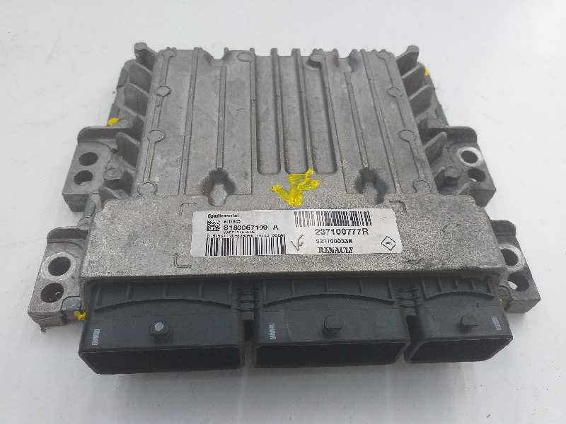 Recambio de centralita motor uce para renault megane iii berlina 5 p dynamique referencia OEM IAM 237100777R  