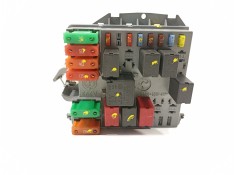 Recambio de caja reles / fusibles para alfa romeo 147 (190) 1.6 ts 105 progression referencia OEM IAM 51742419  