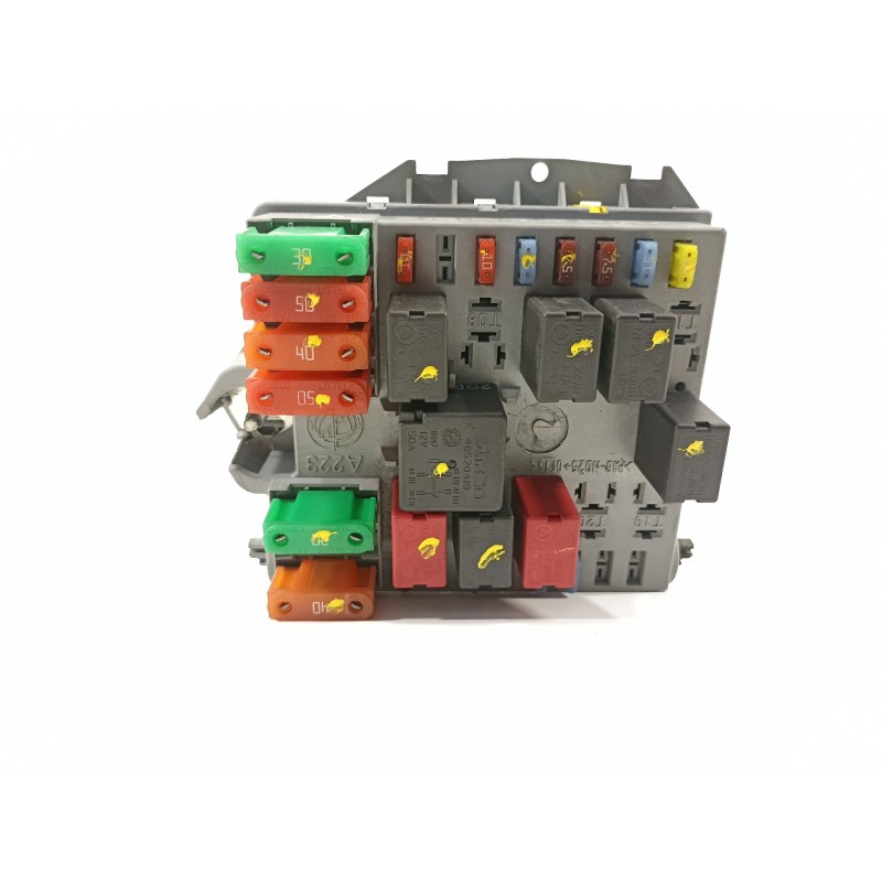 Recambio de caja reles / fusibles para alfa romeo 147 (190) 1.6 ts 105 progression referencia OEM IAM 51742419  