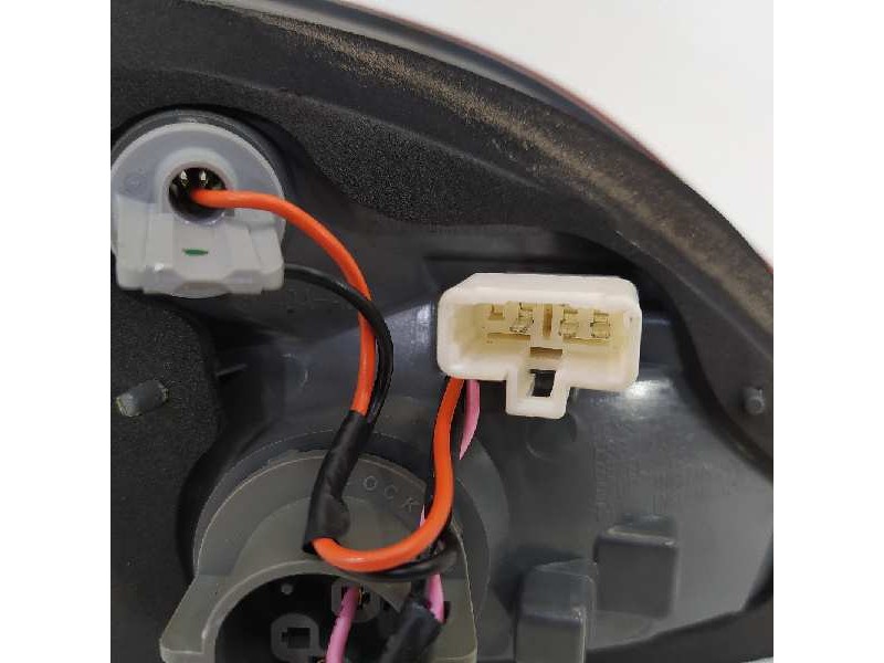 Recambio de piloto trasero derecho para hyundai i30 (gd) referencia OEM IAM 92404A62  