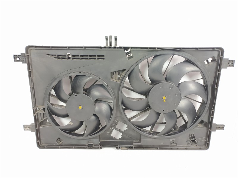 Recambio de electroventilador para opel movano b kasten/combi fg. l1h1 2,8t referencia OEM IAM 214812105R  