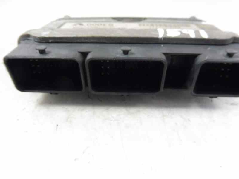 Recambio de centralita motor uce para renault modus confort dynamique referencia OEM IAM 8200411717 8200376474 21584913-3A
