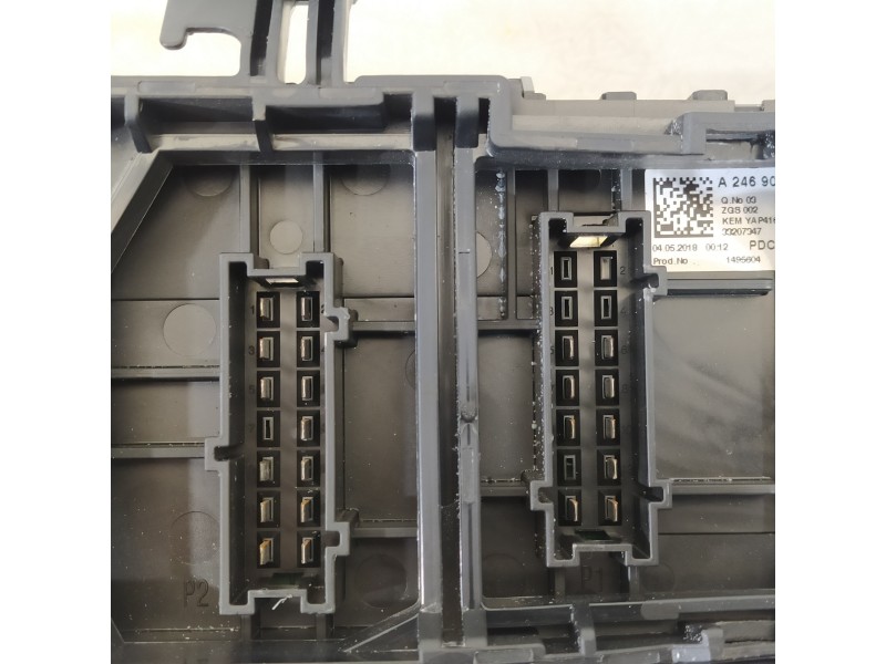 Recambio de caja reles / fusibles para infiniti q50 q50 referencia OEM IAM A2469067200 A2465402714 