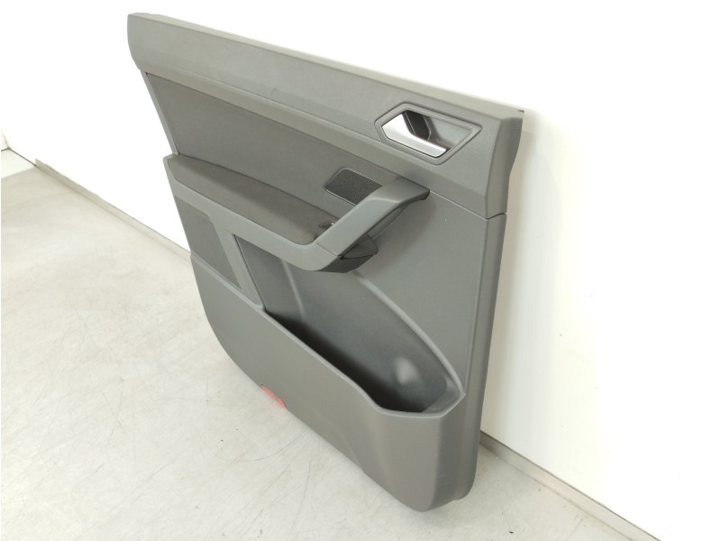 Recambio de guarnecido puerta trasera izquierda para volkswagen touran (5t1) advance bmt referencia OEM IAM 5TA867211  