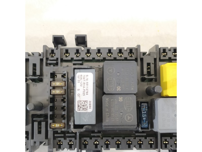 Recambio de caja reles / fusibles para infiniti q50 q50 referencia OEM IAM A2469067200 A2465402714 