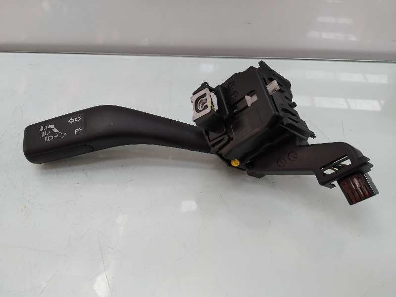 Recambio de mando intermitentes para seat leon (1p1) sport limited referencia OEM IAM 1K0953513E  