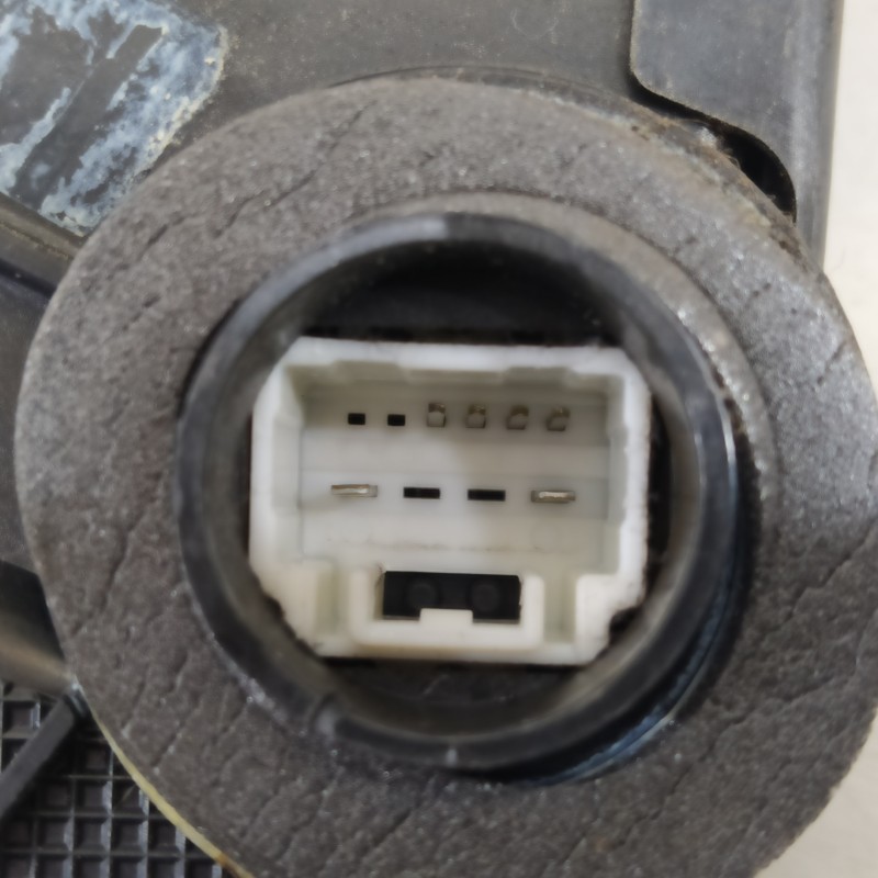 Recambio de cerradura puerta delantera izquierda para toyota avensis wagon (t25) 2.2 d-4d executive referencia OEM IAM   