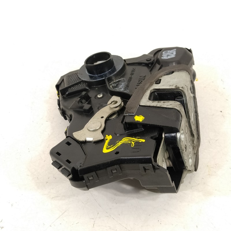 Recambio de cerradura puerta delantera derecha para toyota avensis wagon (t25) 2.2 d-4d executive referencia OEM IAM   