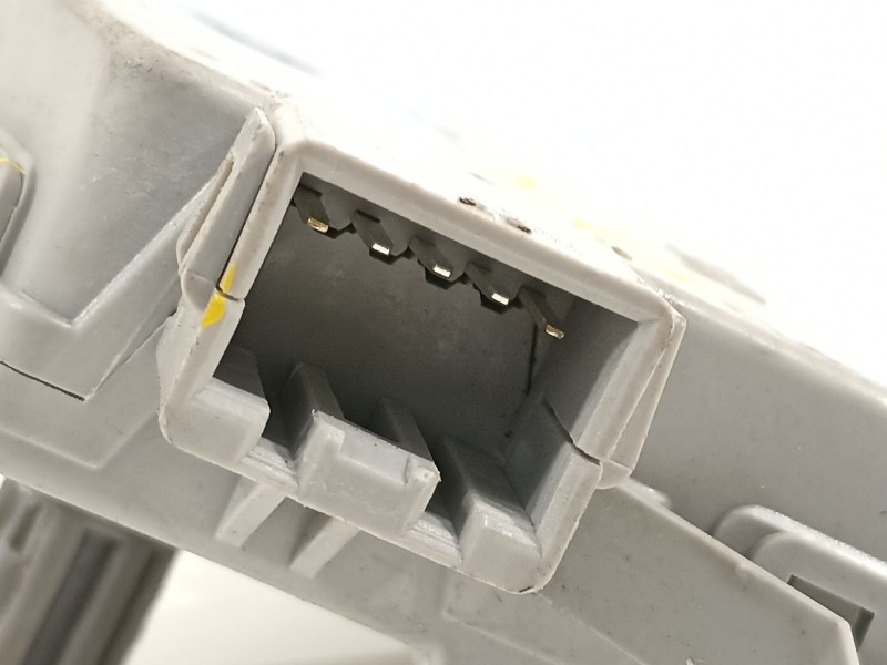 Recambio de motor apertura trampillas climatizador para hyundai i30 (pd) essence referencia OEM IAM EA1F0EDFAA02 PHAES 