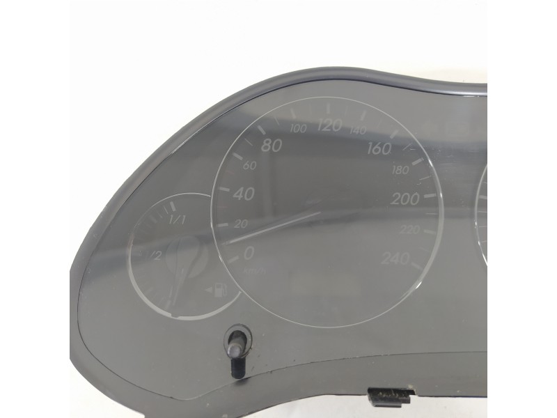 Recambio de cuadro instrumentos para toyota avensis wagon (t25) 2.2 d-4d executive referencia OEM IAM 8380005C00C  