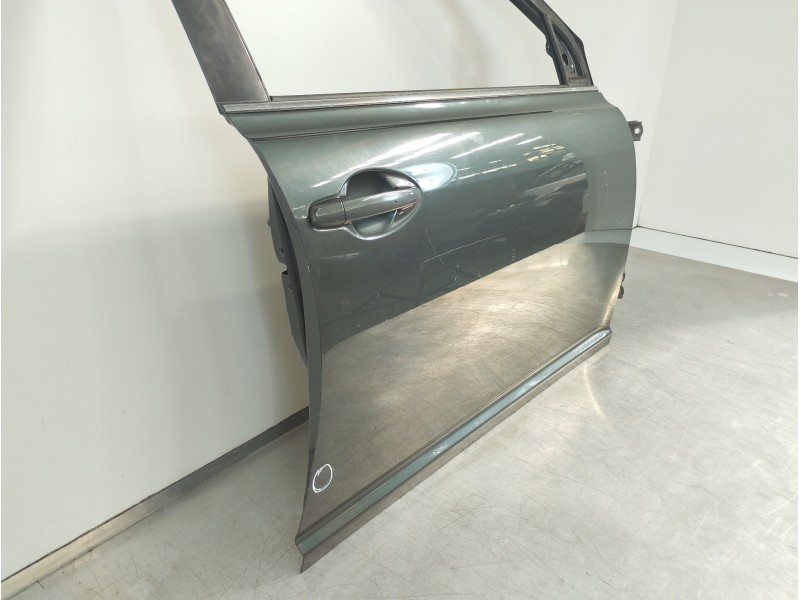 Recambio de puerta delantera derecha para toyota avensis wagon (t25) 2.2 d-4d executive referencia OEM IAM   