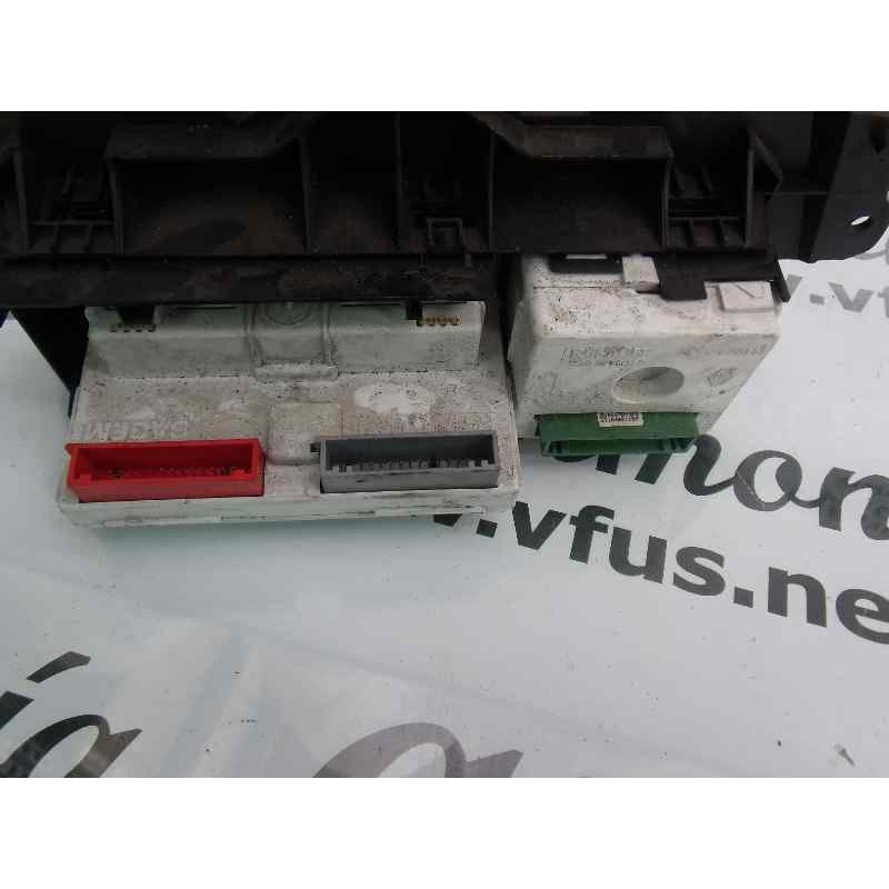 Recambio de pantalla multifuncion para renault scenic (ja..) 1.9 dci authentique referencia OEM IAM 8200142416  