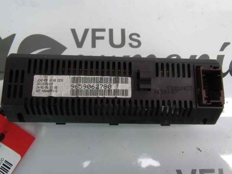 Recambio de pantalla multifuncion para citroën c4 berlina collection referencia OEM IAM 9659062780  