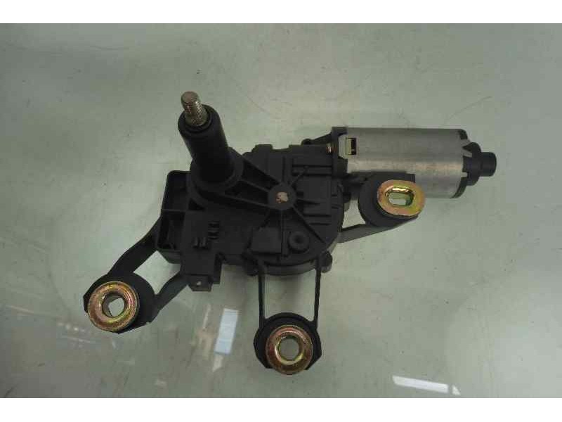 Recambio de motor limpia trasero para ford fiesta (cbk) sport referencia OEM IAM 2S61A17K441AB 404736B 
