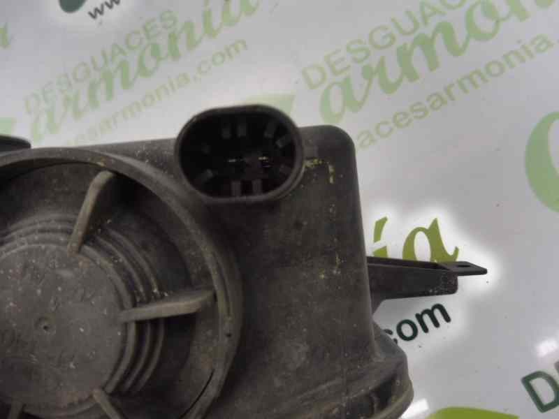 Recambio de faro antiniebla derecho para opel corsa c silverline referencia OEM IAM 13118671  