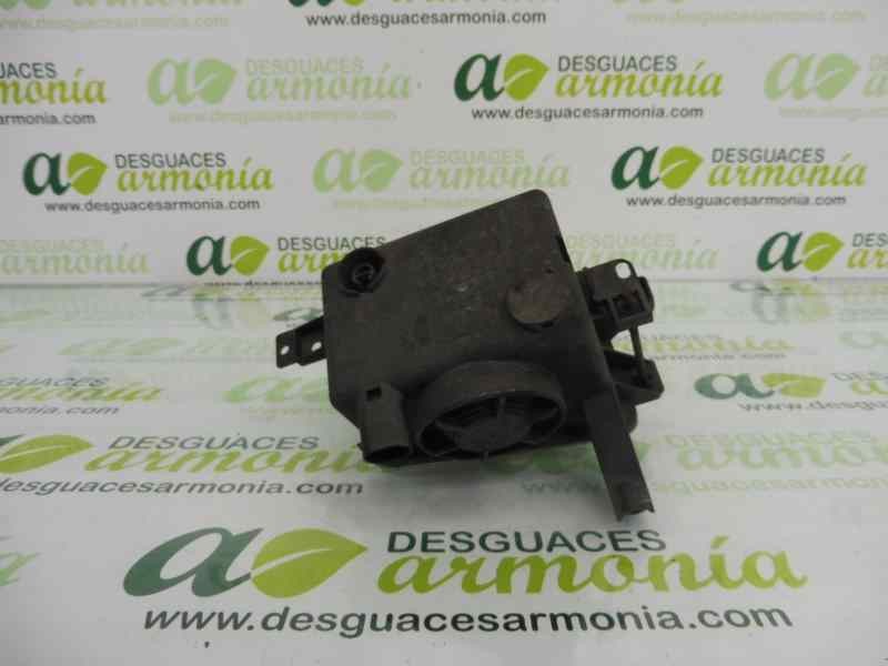 Recambio de faro antiniebla izquierdo para opel corsa c silverline referencia OEM IAM 13118670  