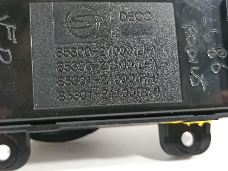 Recambio de mando retrovisor para ssangyong rodius xdi referencia OEM IAM 8530021000  