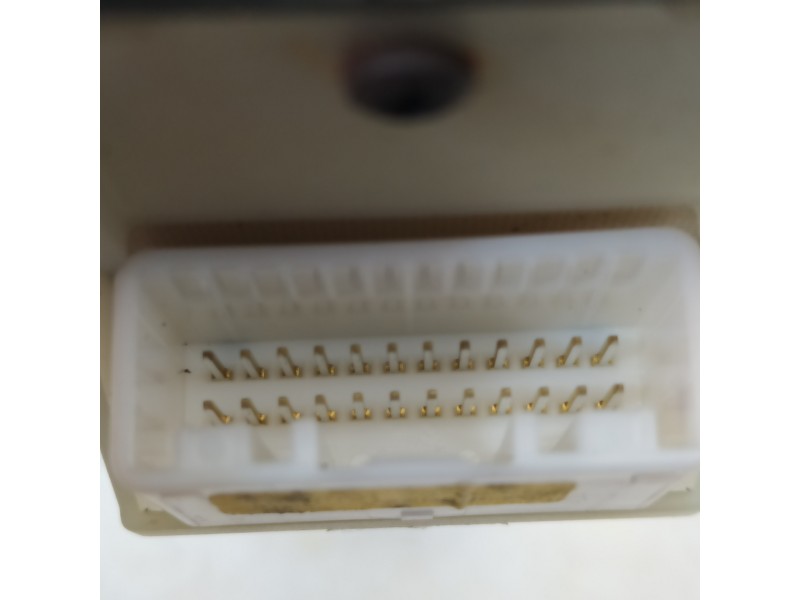 Recambio de mando elevalunas delantero izquierdo para toyota avensis wagon (t25) 2.2 d-4d executive referencia OEM IAM 84802052 