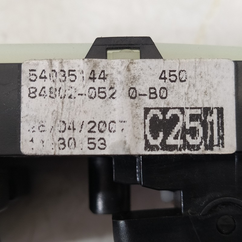 Recambio de mando elevalunas delantero izquierdo para toyota avensis wagon (t25) 2.2 d-4d executive referencia OEM IAM 84802052 