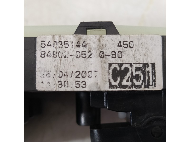 Recambio de mando elevalunas delantero izquierdo para toyota avensis wagon (t25) 2.2 d-4d executive referencia OEM IAM 84802052 