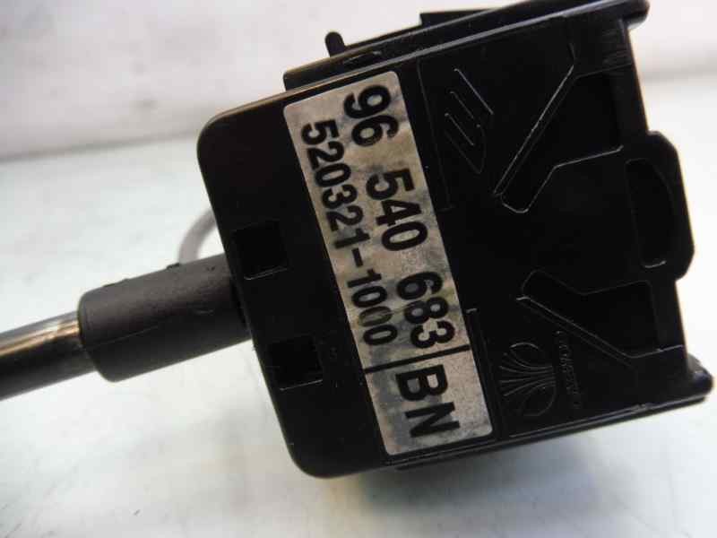 Recambio de mando luces para chevrolet kalos 1.2 se referencia OEM IAM 96540683 5203211000 