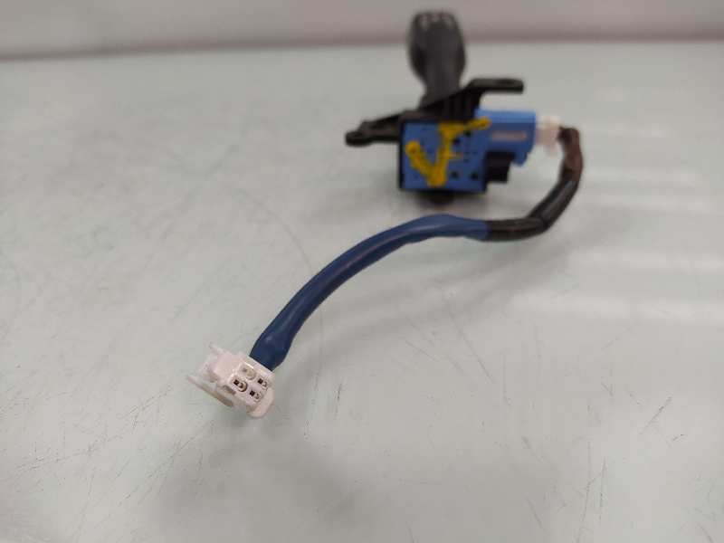 Recambio de mando multifuncion para lexus nx 300h 4wd referencia OEM IAM 18A174  