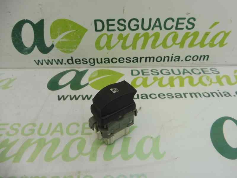 Recambio de mando elevalunas trasero izquierdo para renault scenic ii grand dynamique referencia OEM IAM 2808202 220510C 