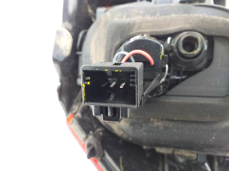 Recambio de piloto trasero derecho para volkswagen golf vii lim. sport bluemotion referencia OEM IAM 5G0945096P  