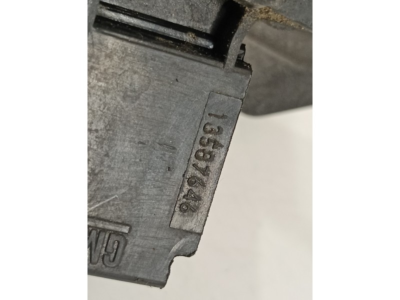 Recambio de cerradura maletero / porton para opel astra j sports tourer selective referencia OEM IAM 13587646  