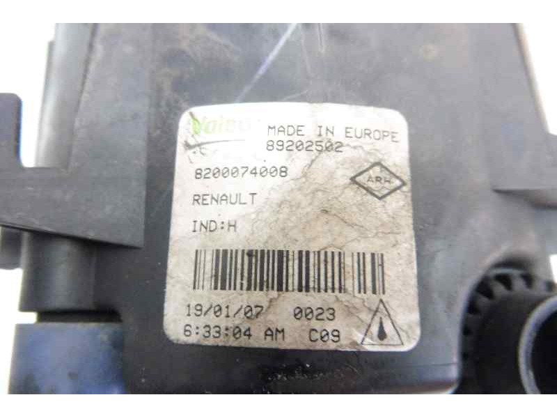 Recambio de faro antiniebla izquierdo para renault scenic ii grand dynamique referencia OEM IAM 8200074008 89202503 