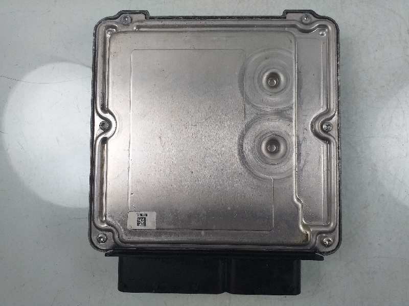 Recambio de centralita motor uce para volkswagen golf vii lim. edition bluemotion referencia OEM IAM 04L907309B 0281018510 