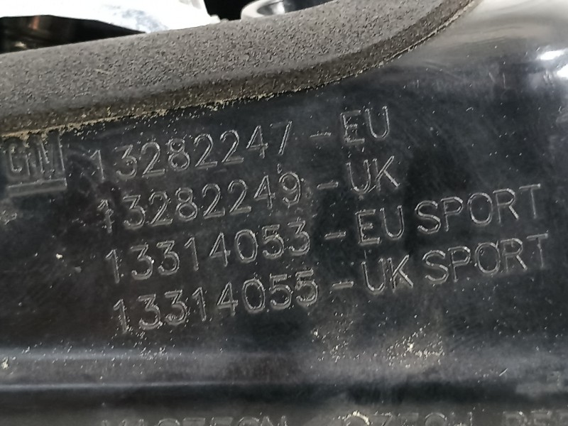 Recambio de piloto trasero derecho para opel astra j sports tourer selective referencia OEM IAM 13314053  