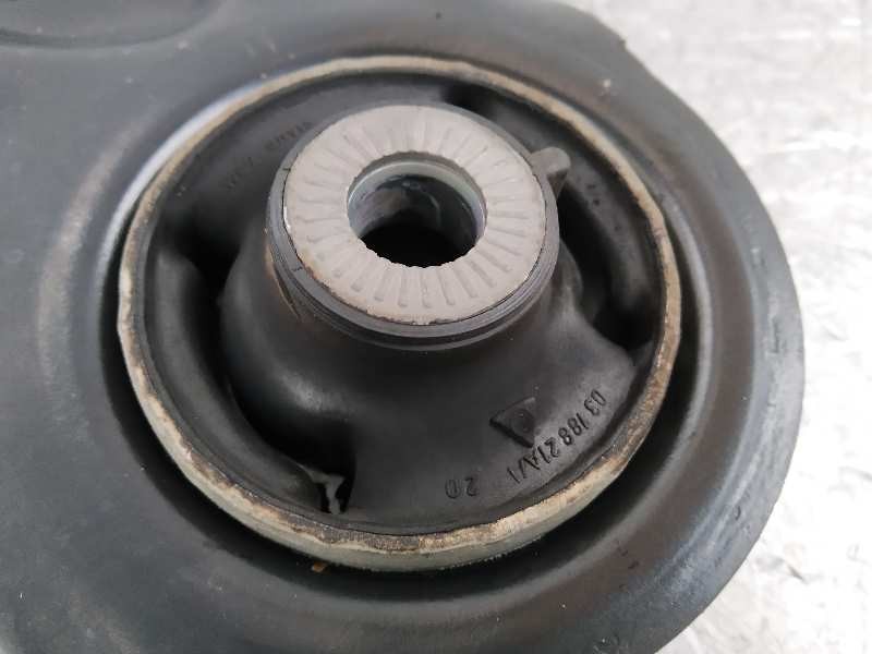 Recambio de brazo suspension inferior delantero izquierdo para volkswagen golf vii lim. edition bluemotion referencia OEM IAM 5Q