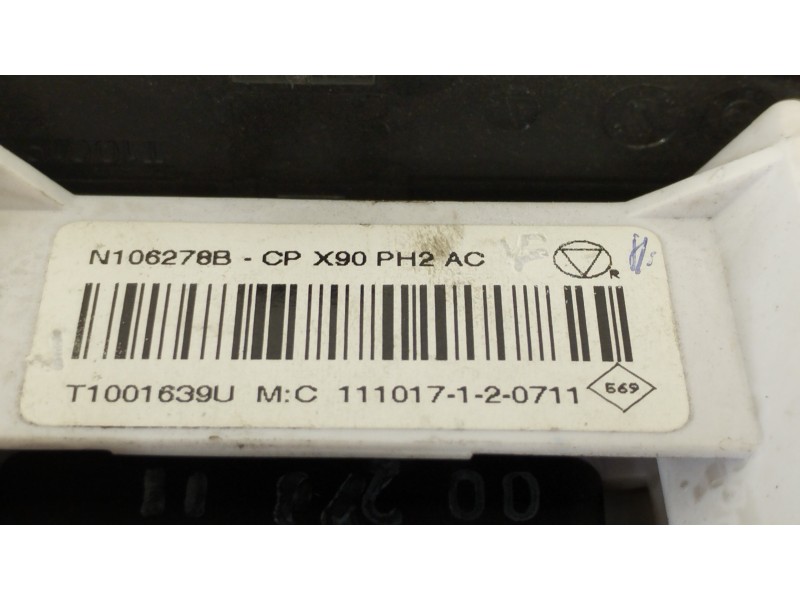 Recambio de mando calefaccion / aire acondicionado para dacia duster laureate 4x2 referencia OEM IAM N106278B T1001639U N106278B