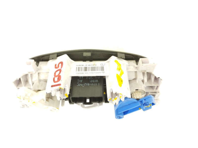 Recambio de mando calefaccion / aire acondicionado para dacia duster laureate 4x2 referencia OEM IAM N106278B T1001639U N106278B