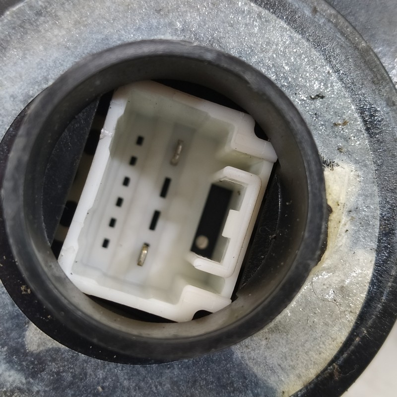 Recambio de cerradura puerta trasera izquierda para toyota avensis wagon (t25) 2.2 d-4d executive referencia OEM IAM   