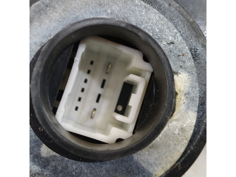 Recambio de cerradura puerta trasera izquierda para toyota avensis wagon (t25) 2.2 d-4d executive referencia OEM IAM   