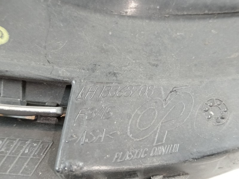 Recambio de rejilla paragolpes izquierda para opel astra j sports tourer selective referencia OEM IAM 13368708 662588537 