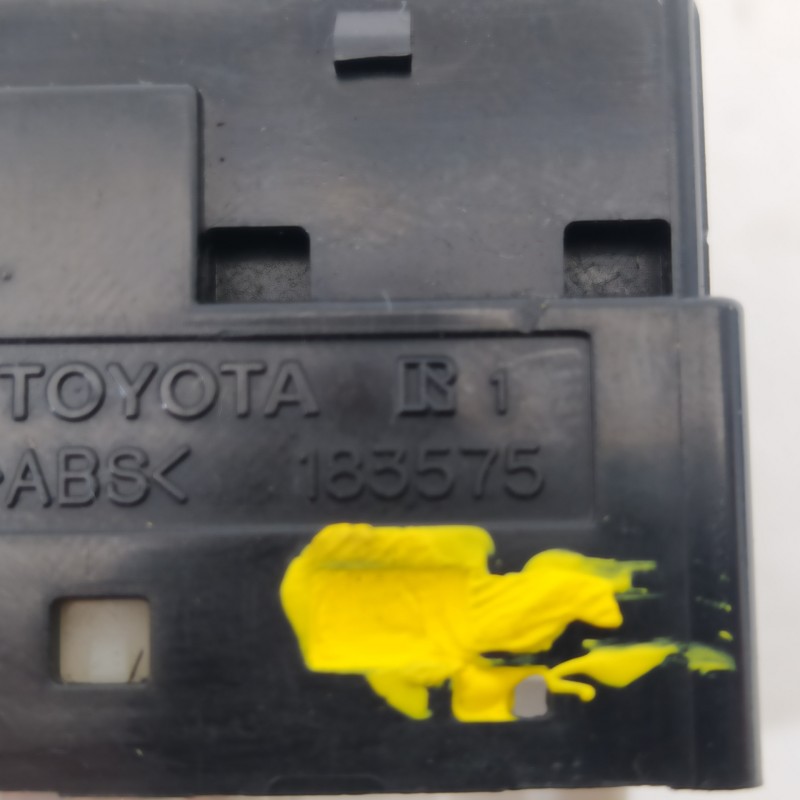 Recambio de mando retrovisor para toyota avensis wagon (t25) 2.2 d-4d executive referencia OEM IAM 183575  