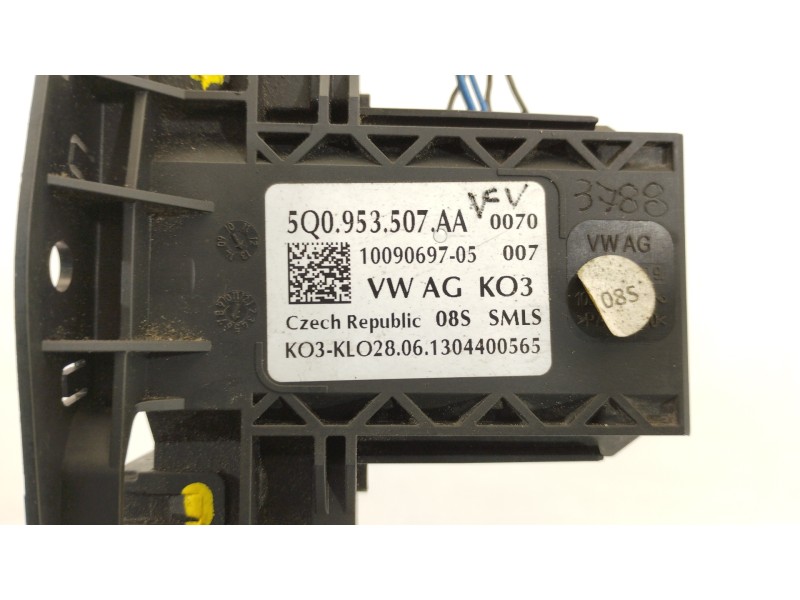 Recambio de mando intermitentes para volkswagen golf vii lim. edition bluemotion referencia OEM IAM 5Q0953507AA 5Q0953513P 