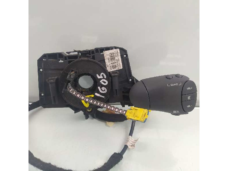 Recambio de anillo airbag para dacia duster laureate 4x2 referencia OEM IAM 8200792587T  