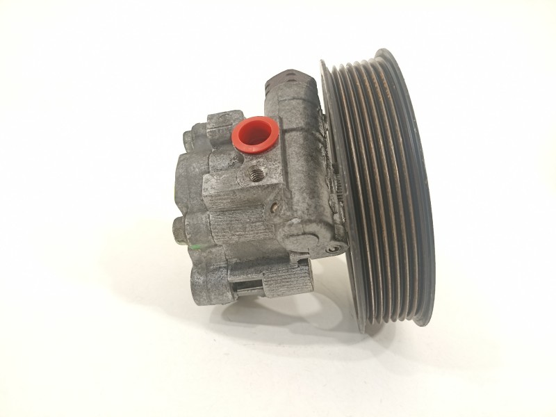 Recambio de bomba direccion para toyota avensis wagon (t25) 2.2 d-4d executive referencia OEM IAM 4431005100  