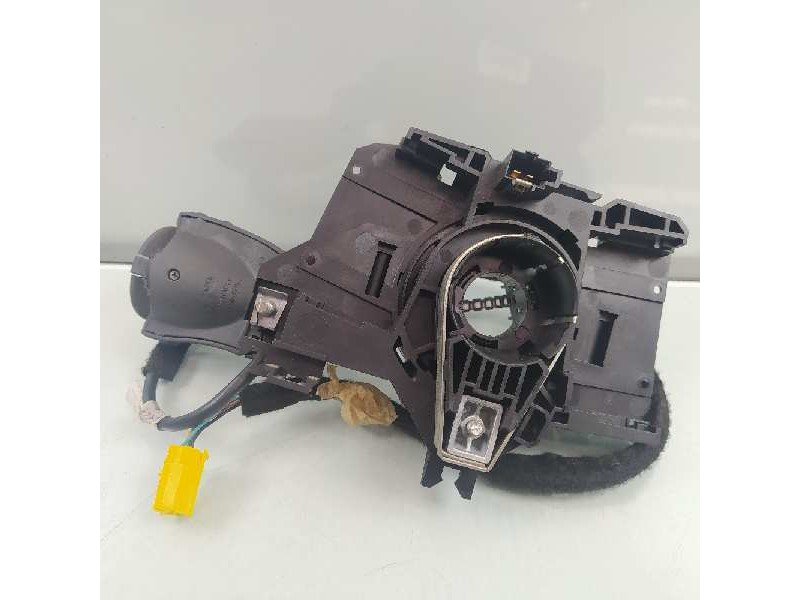 Recambio de anillo airbag para dacia duster laureate 4x2 referencia OEM IAM 8200792587T  