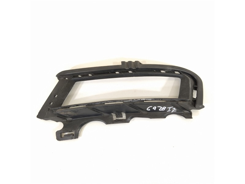 Recambio de rejilla paragolpes izquierda para volkswagen golf vii lim. sport bluemotion referencia OEM IAM 5G0853211E  