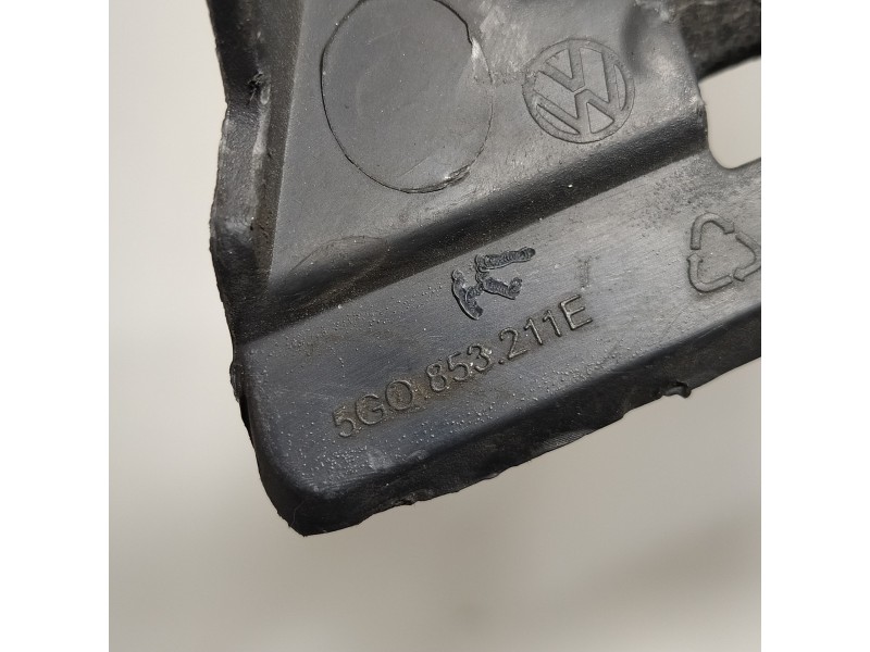 Recambio de rejilla paragolpes izquierda para volkswagen golf vii lim. sport bluemotion referencia OEM IAM 5G0853211E  