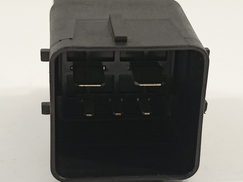 Recambio de caja precalentamiento para citroën c3 collection referencia OEM IAM 9802424080  